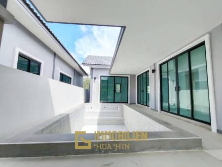 privater Pool / 3 Schlafzimmer / voll möbliert