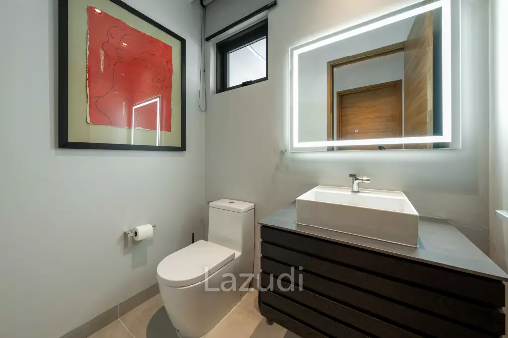Modern Luxury 3-Bedroom Pool Villa for Sale in Thalang