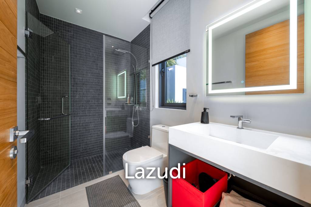 Modern Luxury 3-Bedroom Pool Villa for Sale in Thalang