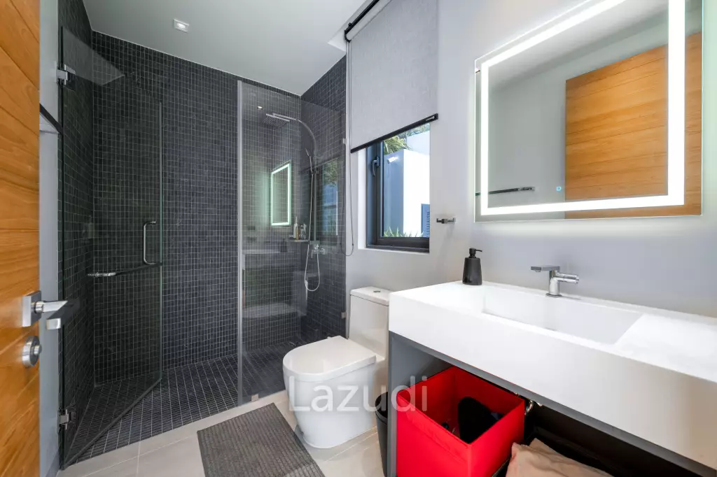 Modern Luxury 3-Bedroom Pool Villa for Sale in Thalang