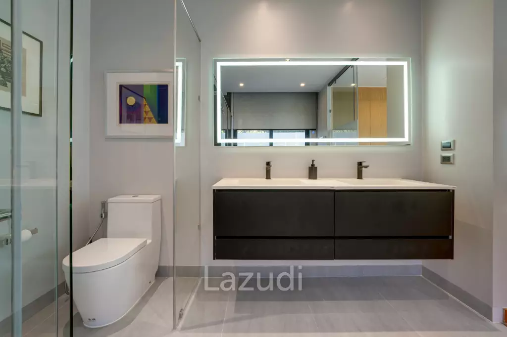 Modern Luxury 3-Bedroom Pool Villa for Sale in Thalang