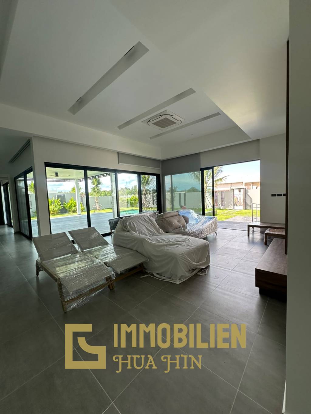 Moderne et luxueuse / Terrain de 800 m² / Surface habitable de 250 m²