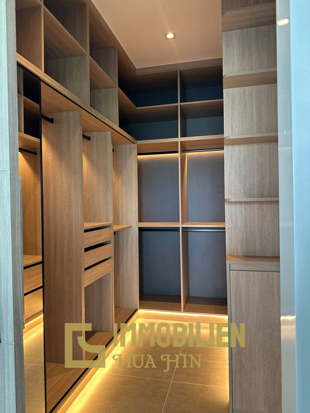 Moderne et luxueuse / Terrain de 800 m² / Surface habitable de 250 m²