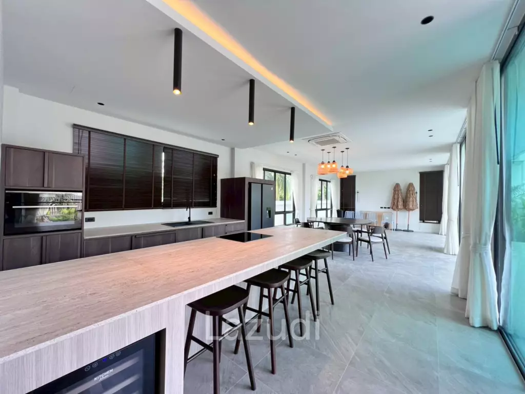 220 sqm Pool Villa Mountain Views in Sam Roi Yot
