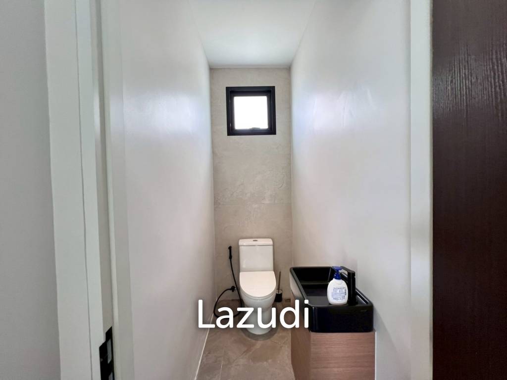 220 sqm Pool Villa Mountain Views in Sam Roi Yot