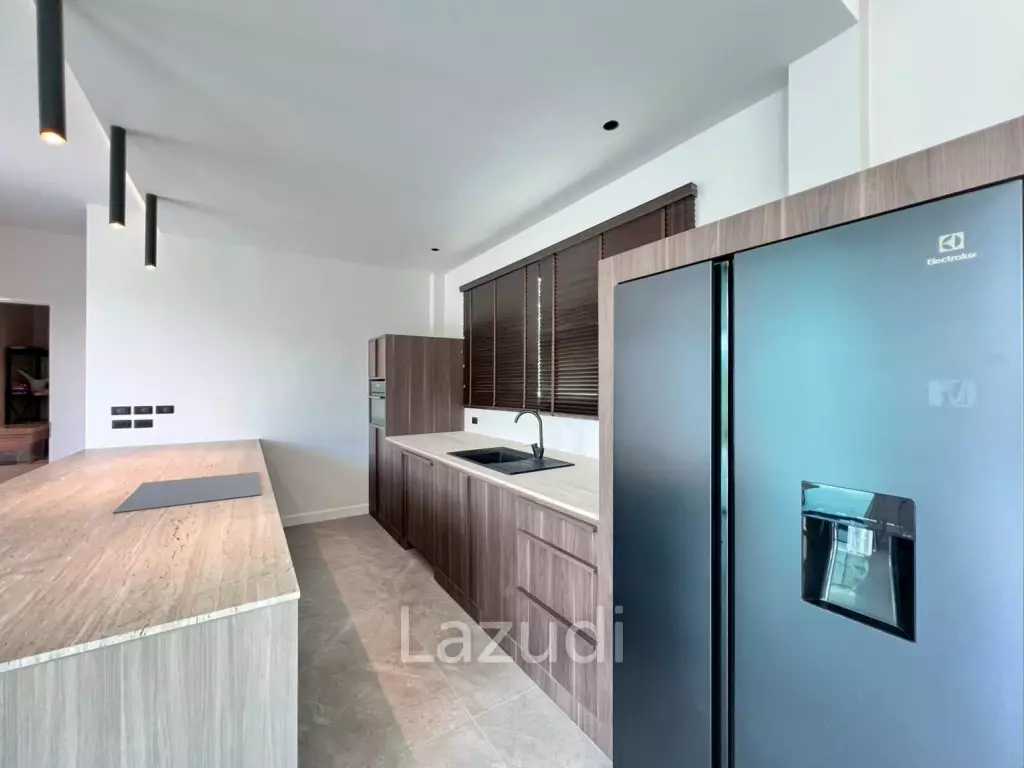 220 sqm Pool Villa Mountain Views in Sam Roi Yot