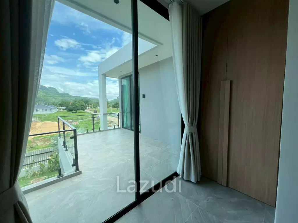 220 sqm Pool Villa Mountain Views in Sam Roi Yot