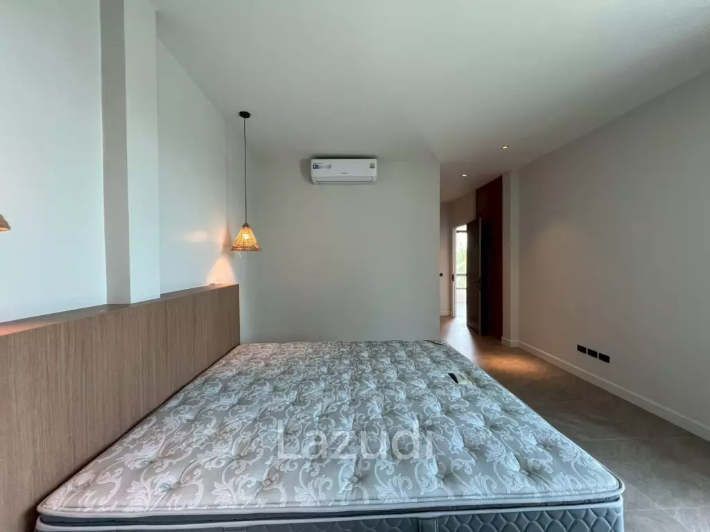 220 sqm Pool Villa Mountain Views in Sam Roi Yot