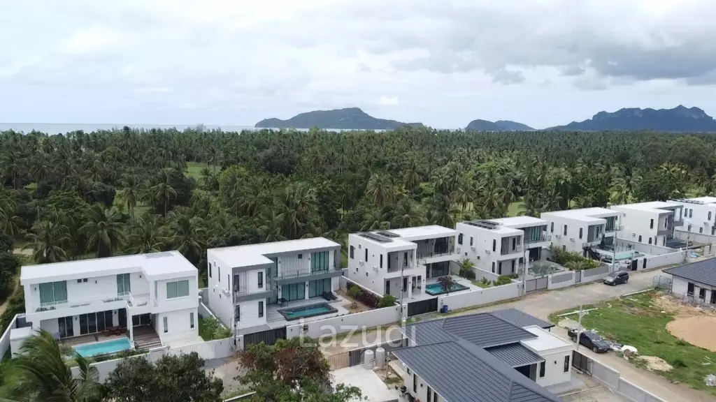 220 sqm Pool Villa Mountain Views in Sam Roi Yot