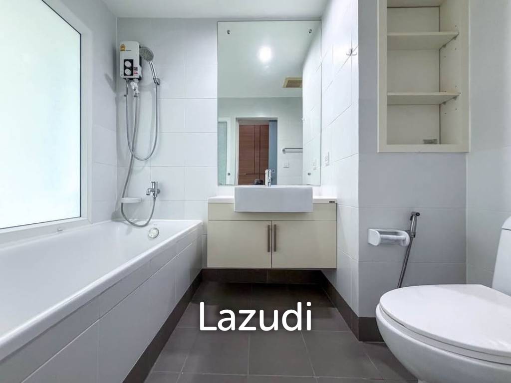 40 sqm high floor 1 bedroom condo at The Seed Mingle Sathorn Bangkok