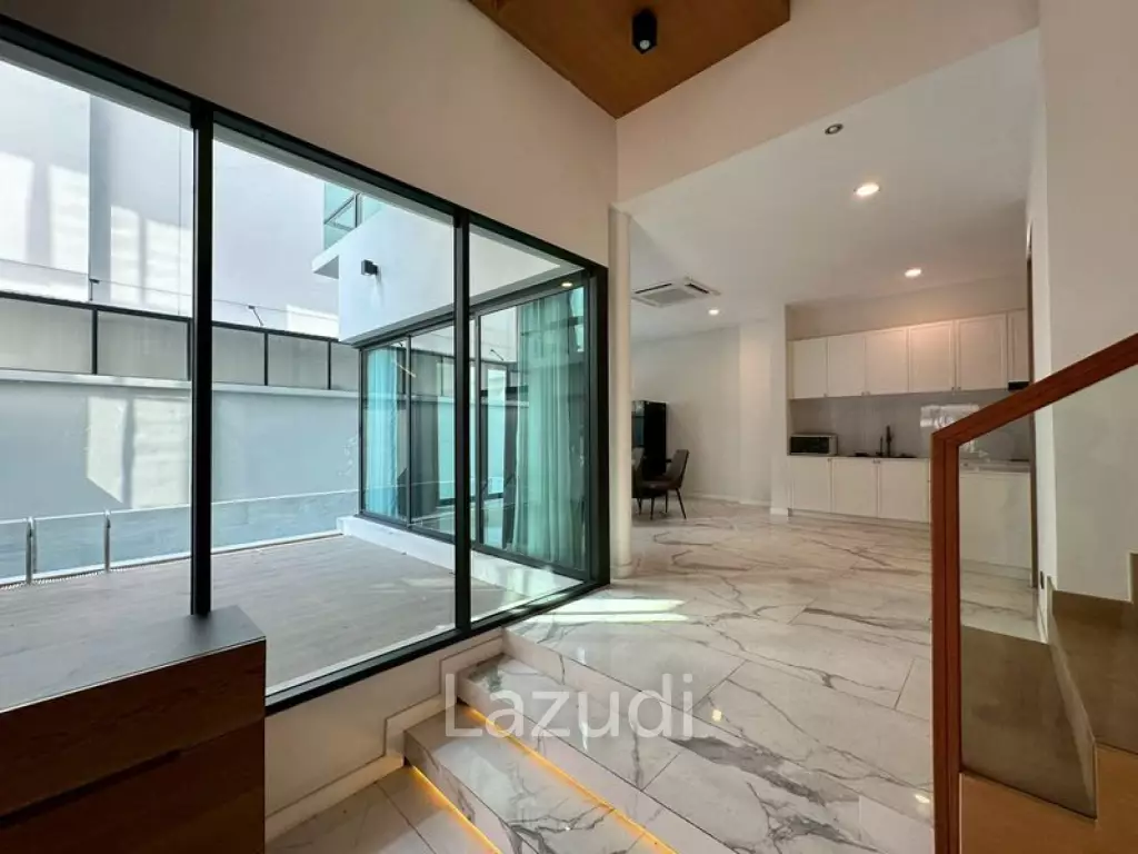 บ้านเดี่ยวหรู 412 ตร.ม. ย่านคลองเจ้าคุณสิงห์ วังทองหลาง