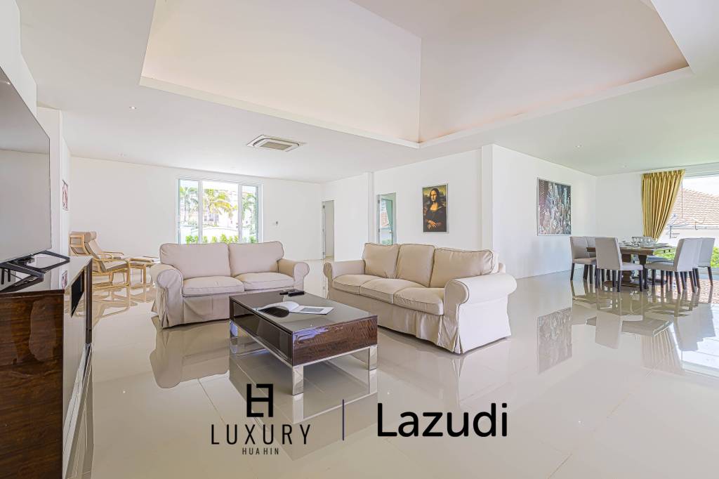 Terrain de 3 000 m² / Surface habitable de 540 m² / Emplacement exceptionnel