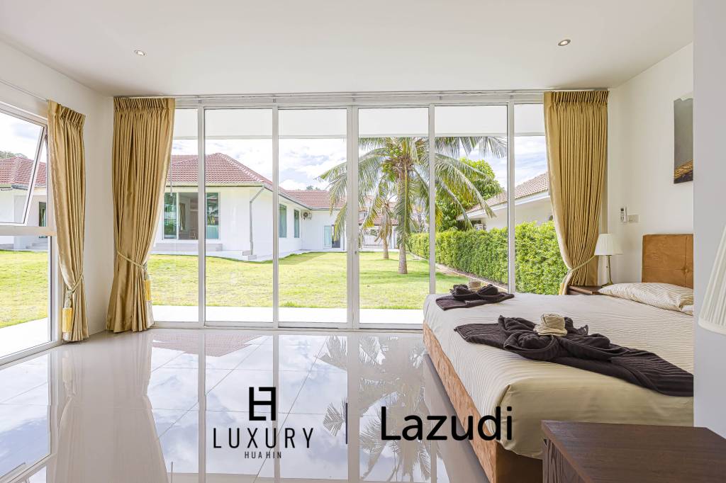 Terrain de 3 000 m² / Surface habitable de 540 m² / Emplacement exceptionnel