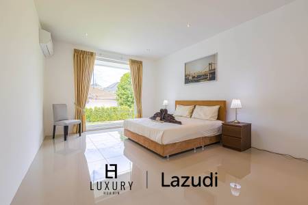 Terrain de 3 000 m² / Surface habitable de 540 m² / Emplacement exceptionnel