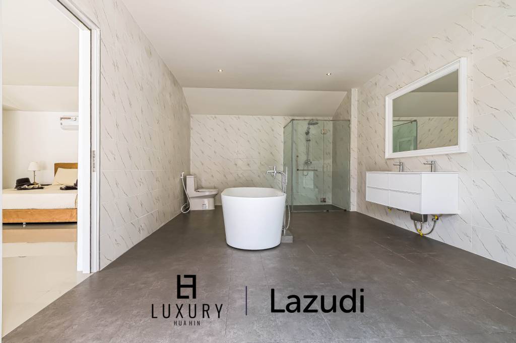 Terrain de 3 000 m² / Surface habitable de 540 m² / Emplacement exceptionnel