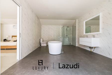Terrain de 3 000 m² / Surface habitable de 540 m² / Emplacement exceptionnel
