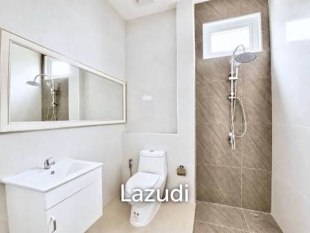 MODERN POOL VILLA  ON SOI 102 : 3 bed prime city location