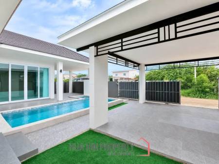 MODERN POOL VILLA  ON SOI 102 : 3 bed prime city location