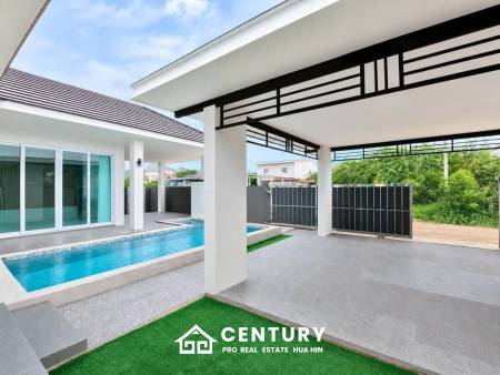 MODERN POOL VILLA  ON SOI 102 : 3 bed prime city location