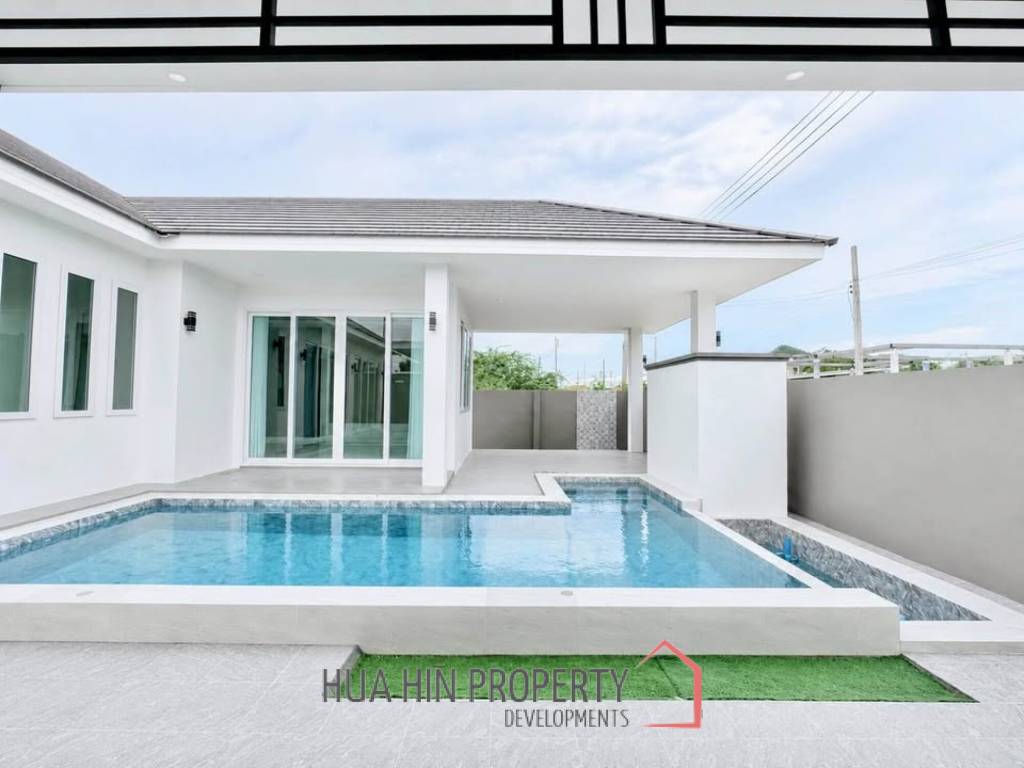 MODERN POOL VILLA  ON SOI 102 : 3 bed prime city location