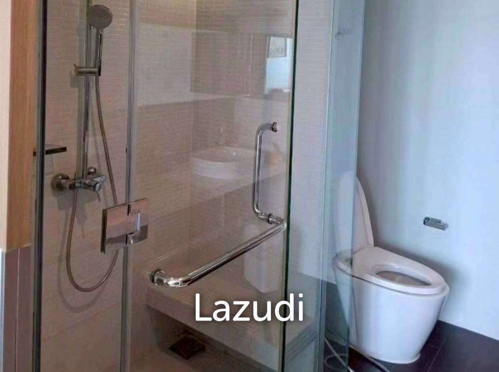 Spacious Two-Bedroom Residence for Rent Veranda