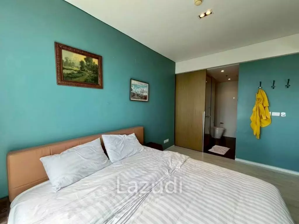 Spacious Two-Bedroom Residence for Rent Veranda
