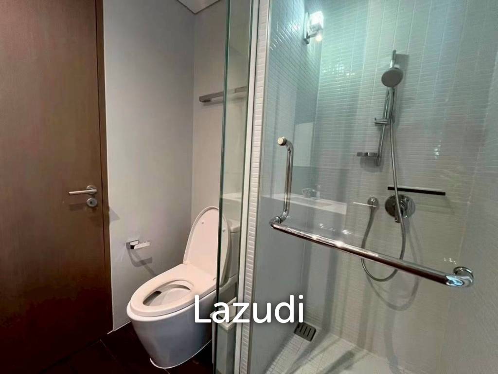 Spacious Two-Bedroom Residence for Rent Veranda