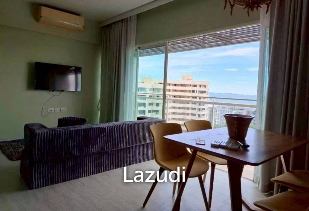 Spacious Two-Bedroom Residence for Rent Veranda
