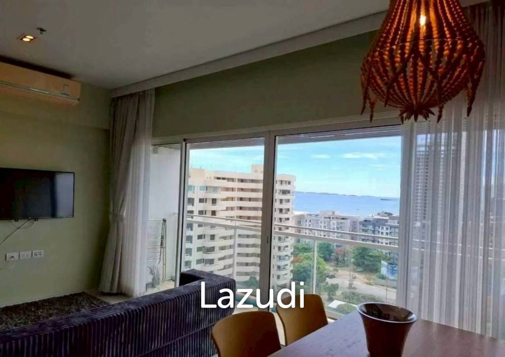 Spacious Two-Bedroom Residence for Rent Veranda