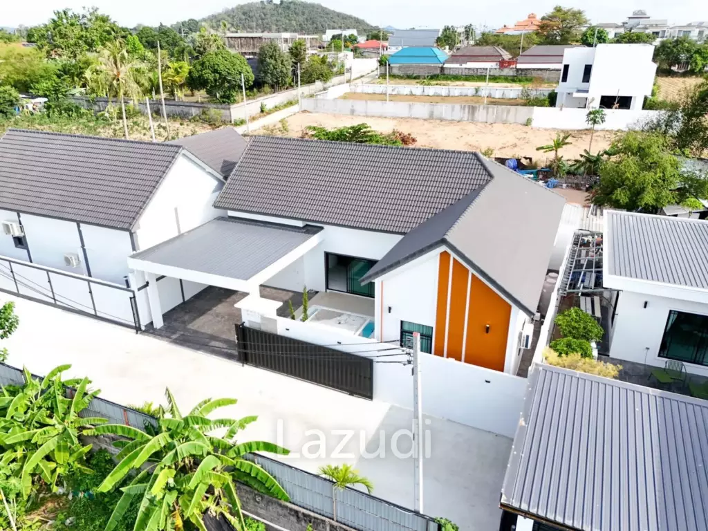 ขายวิลล่าพร้อมสระว่ายน้ำส่วนตัวสไตล์โมเดิร์น ในย่านทุ่งกลม-ตาลหมัน