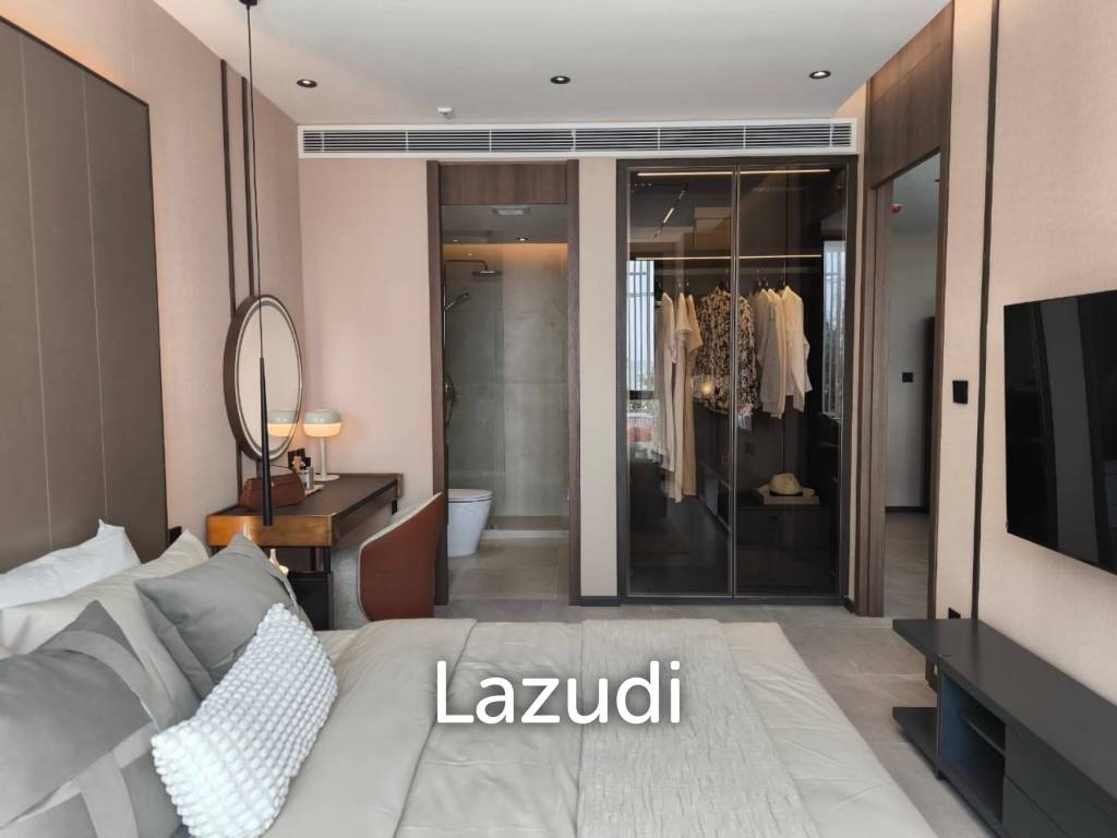 Ultra-Luxury 1-Bed Oceanfront Condo at The Panora Esturia