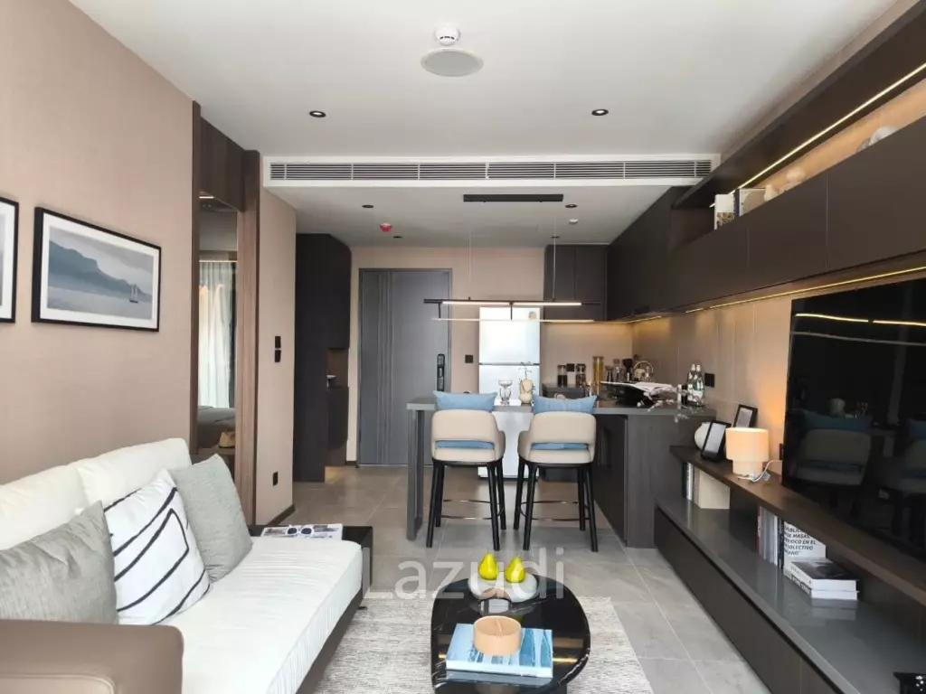 Ultra-Luxury 1-Bed Oceanfront Condo at The Panora Esturia