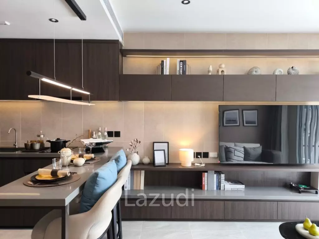 Ultra-Luxury 1-Bed Oceanfront Condo at The Panora Esturia