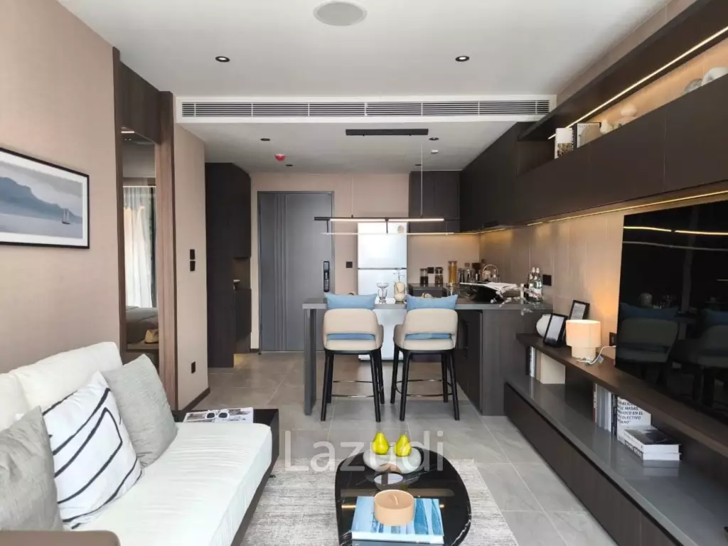 Ultra-Luxury 1-Bed Oceanfront Condo at The Panora Esturia