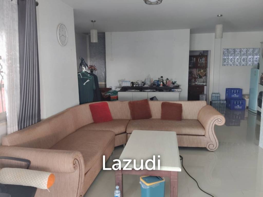 ขายบ้าน 2 ชั้น 4 ห้องนอนในโครงการสินธานี 1 ในตัวเมือง