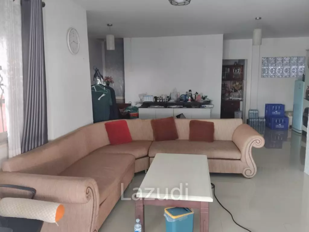 ขายบ้าน 2 ชั้น 4 ห้องนอนในโครงการสินธานี 1 ในตัวเมือง