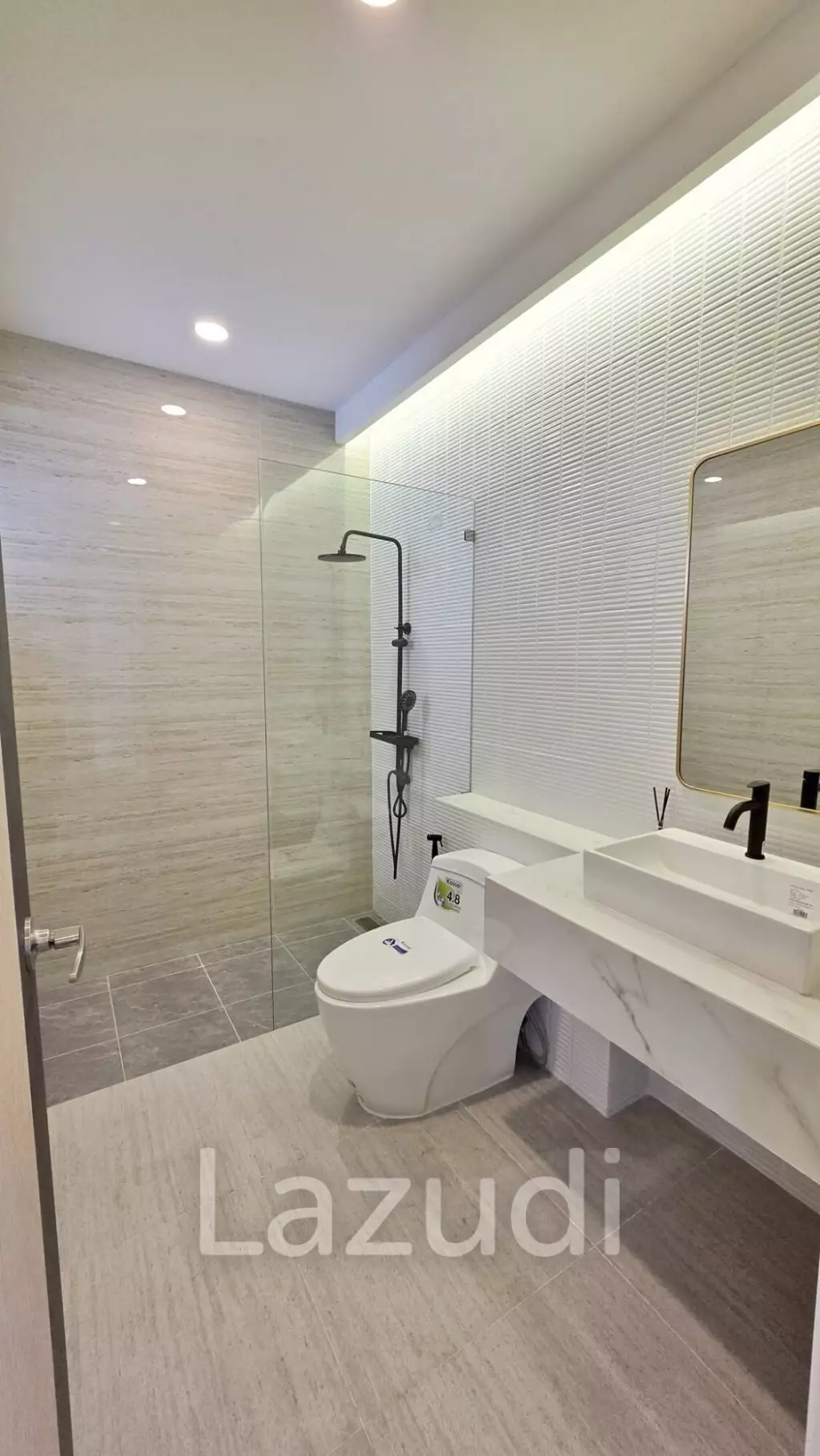 Newly Renovated 1-Storey House for Sale in Ratsada, Phuket