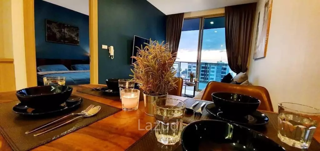 คอนโดหรู 1 ห้องนอน วิวทะเล พร้อมที่พัก โครงการ ริเวียร่า
