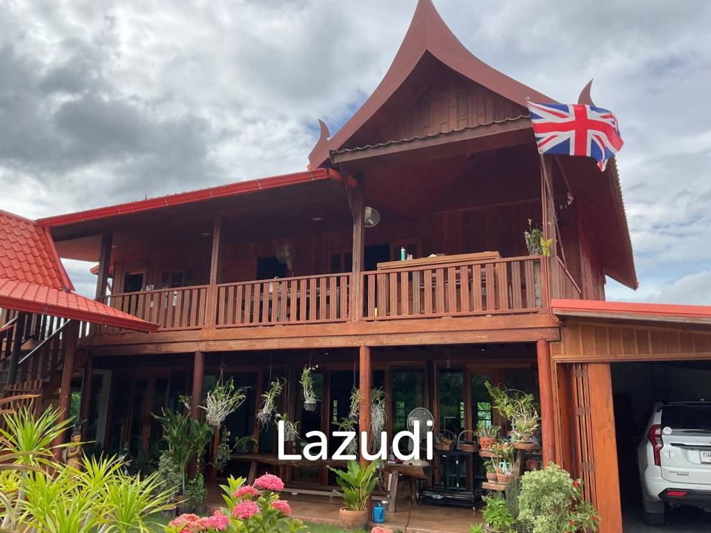 2 Storey Thai Style house with big land plot at Kuiburi
