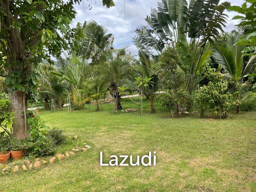 2 Storey Thai Style house with big land plot at Kuiburi