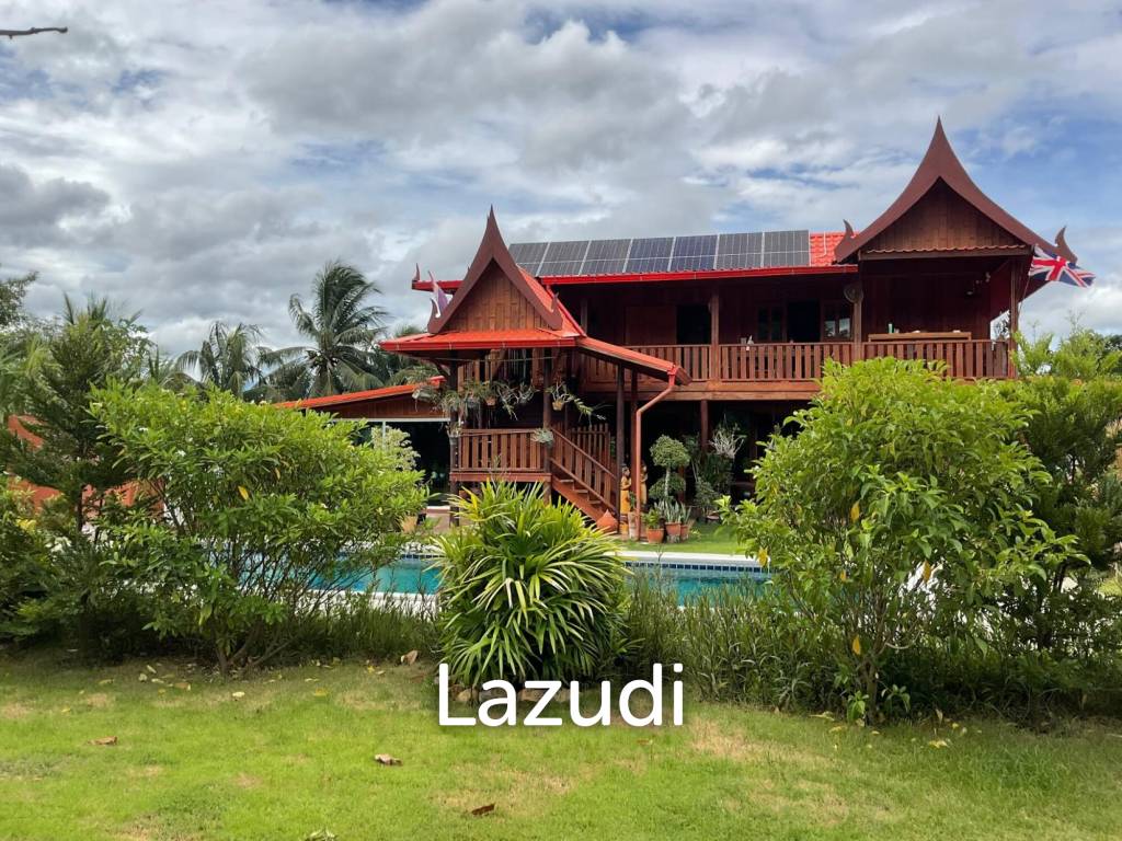 2 Storey Thai Style house with big land plot at Kuiburi
