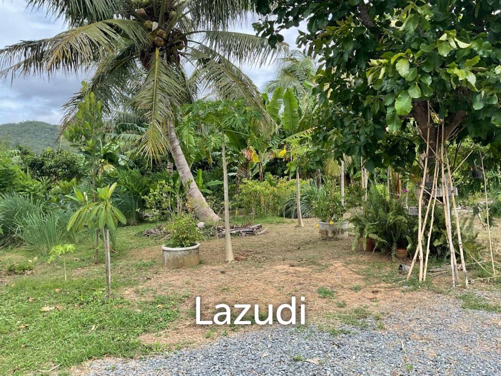 2 Storey Thai Style house with big land plot at Kuiburi