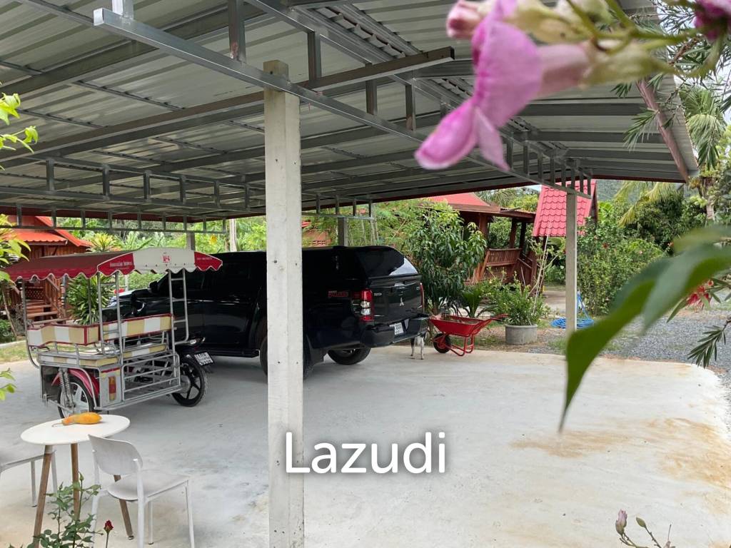 2 Storey Thai Style house with big land plot at Kuiburi