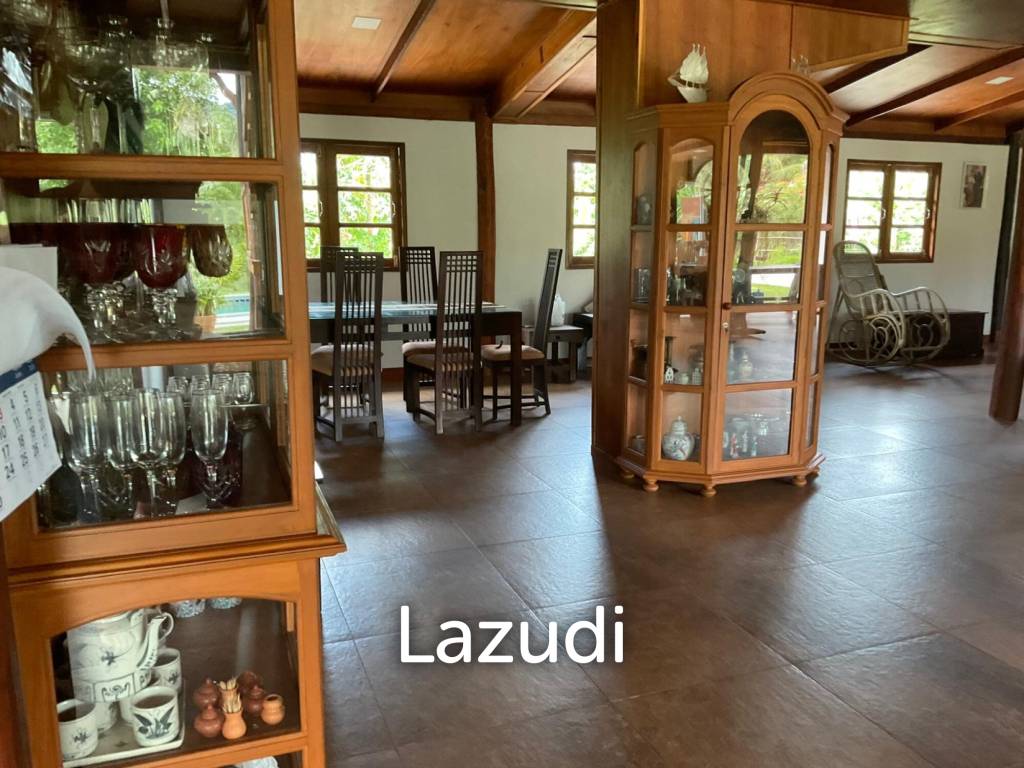 2 Storey Thai Style house with big land plot at Kuiburi