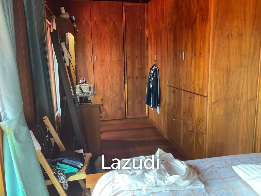 2 Storey Thai Style house with big land plot at Kuiburi