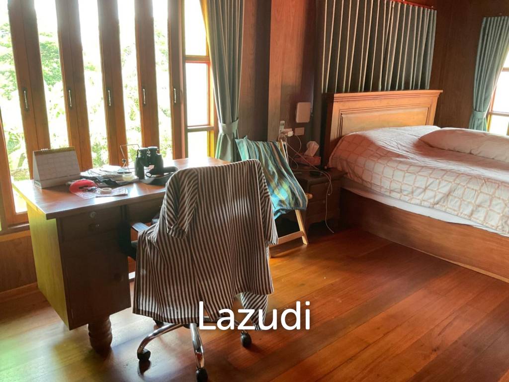 2 Storey Thai Style house with big land plot at Kuiburi