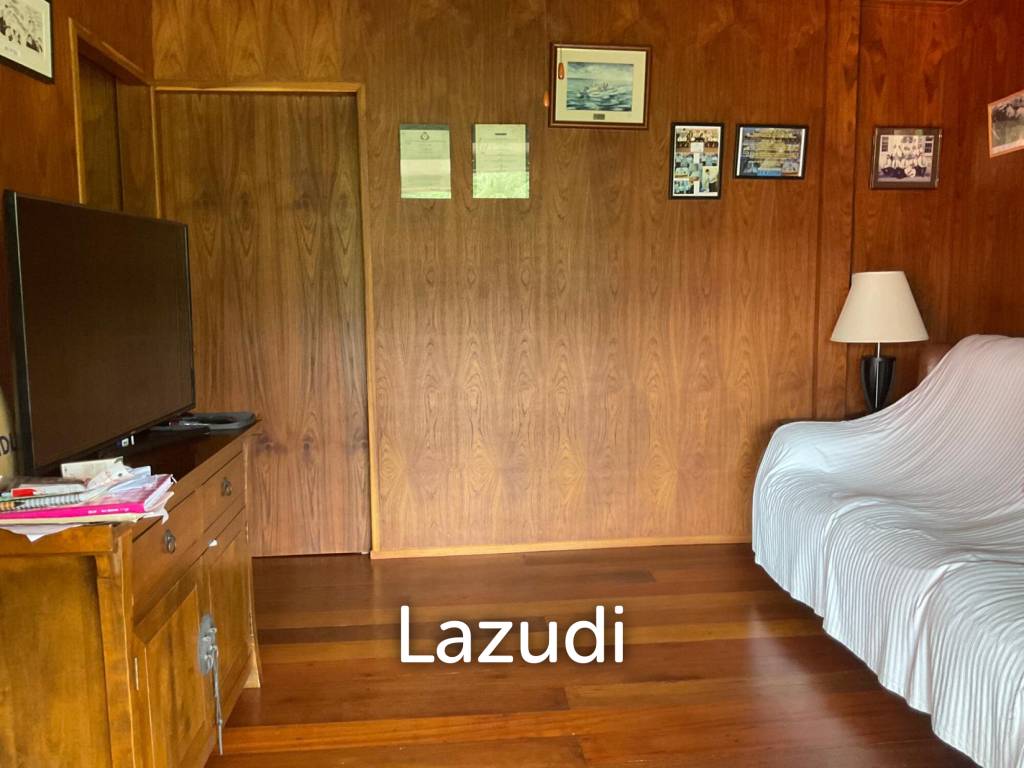 2 Storey Thai Style house with big land plot at Kuiburi
