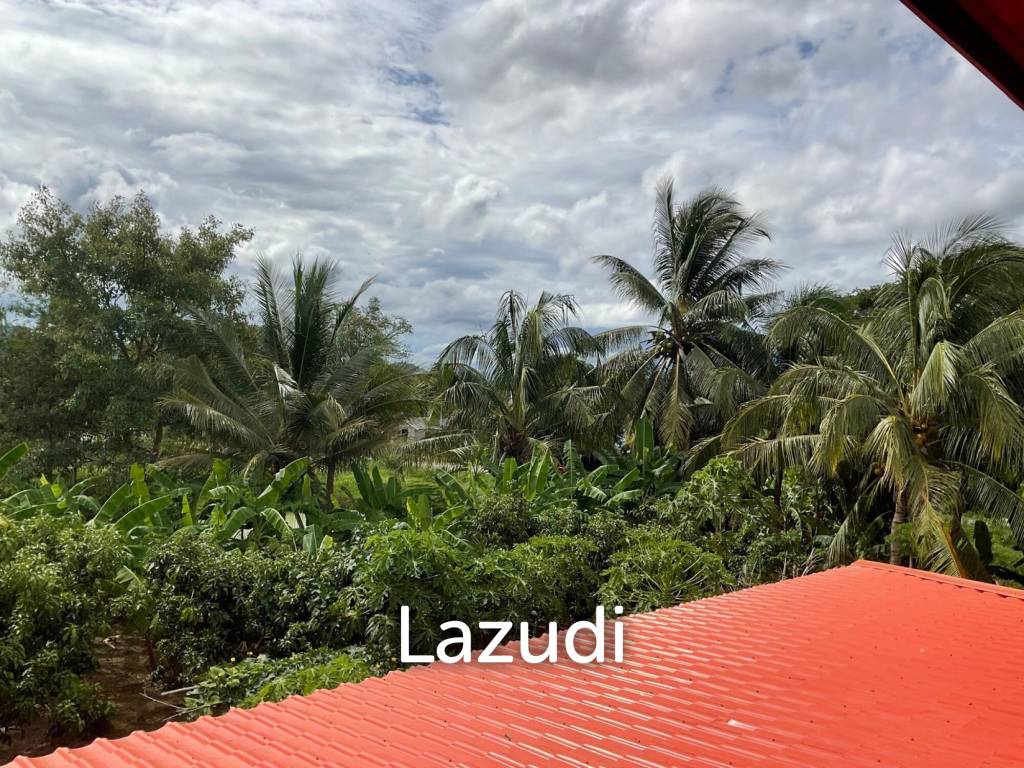 2 Storey Thai Style house with big land plot at Kuiburi