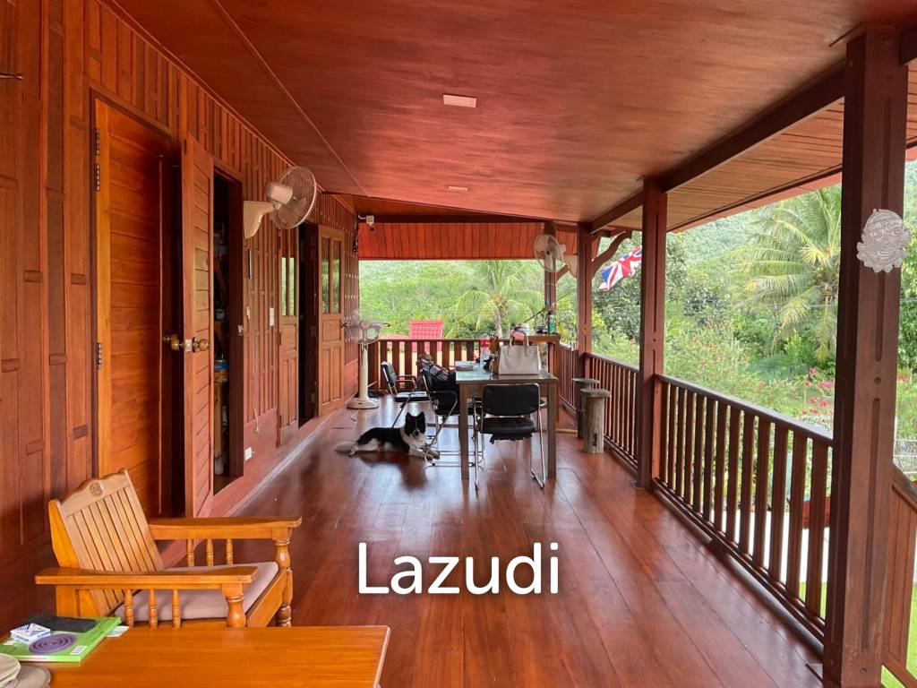 2 Storey Thai Style house with big land plot at Kuiburi
