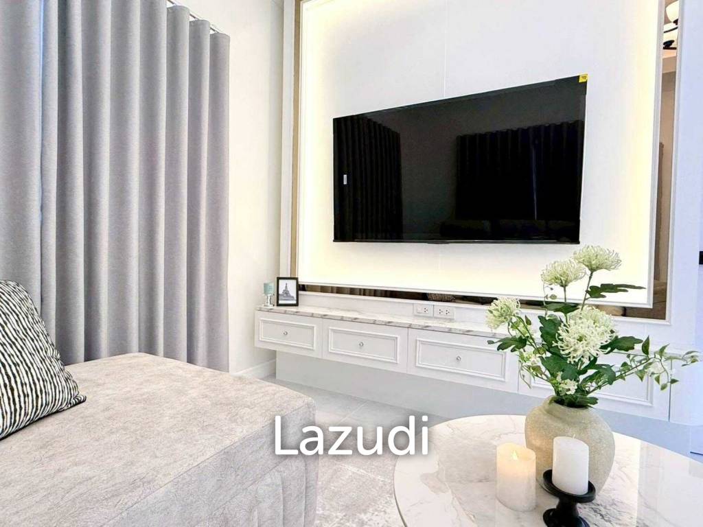 Newly Renovated Modern Luxury Detached House
